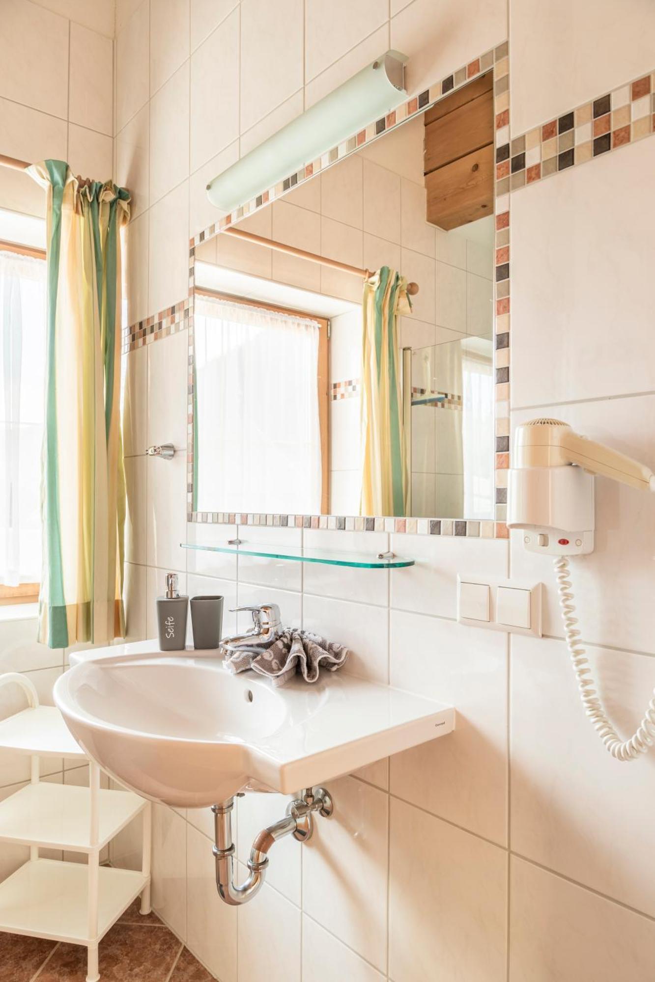 Oeko-Appartements Fallhaus Forstau  Bilik gambar